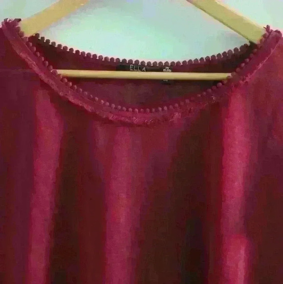 RAFAELLA | Ella Women's Rumba Red Fringed Neckline Short Sleeve Shirt - Picture 5 of 7